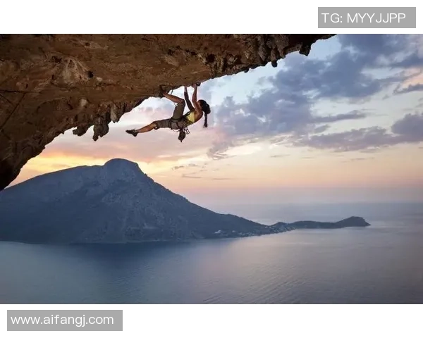 成都攀岩队的盯防体系与攀岩战术的深度解析与应用探讨