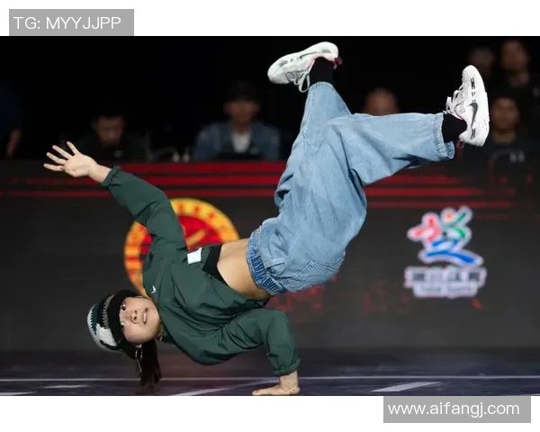 武汉街舞队荣登全国街舞排行榜第八名展现实力与魅力 武汉街舞队荣登全国街舞排行榜第八名展现实力与魅力